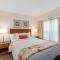 Residences at Daniel Webster