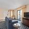 Residences at Daniel Webster - ميريماك