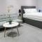 Deluxe Studio & Suite by RR