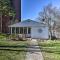 2 Mi to Downtown Knoxville Cozy Home with Patio