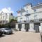 Ascot House Hotel