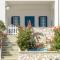 Crystal Naxos 2 Apartments at Mikri Vigla