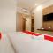 RedDoorz Plus near Lippo Mall Kemang 2