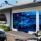RedDoorz Premium near Centre Point Mall Medan