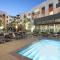 Modern Building - Free Parking - By CHOC & St Joseph - اورانج