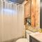 Woodland Retreat Near Trails, Golf and Wineries!