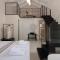 Sutor Chic Manor