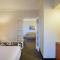 La Quinta by Wyndham St. Louis Westport