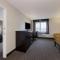 La Quinta by Wyndham Cleveland Macedonia