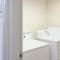 Holiday Inn Express & Suites - Dickinson by IHG