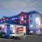 Holiday Inn Express & Suites Lincoln City by IHG