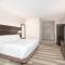 Holiday Inn Express & Suites Lincoln City by IHG