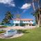 Edgewater Beach Villa - Beach Front, Close to All Attractions
