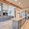 Luxury Mt Bachelor Retreat with Hot Tub and Patio