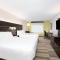 Holiday Inn Express & Suites Lincoln City by IHG