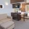 Microtel Inn & Suites Quincy by Wyndham - Quincy