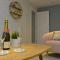 10A Ruston Chambers Free parking, Luxury 2 bedroom city center apartment - St Ives