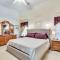 PRIVATE POOL w/Full Amenities by BLD & Joe Pool LK
