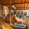 Retro Kampot Guesthouse