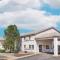 Super 8 by Wyndham Socorro