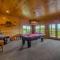 TreeTops- Pet Friendly Master on Main 5 minutes from Downtown Blue Ridge
