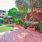 The Train Resort - Your Relaxing Resort with Large Pool & Jacuzzi
