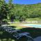 Village de 19 gites avec Piscine et restaurant, Grand Vabre Nature - Conques