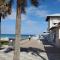 Ocean Side Resort - updated Villa - Hillsboro Beach