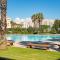 Bafureira Cascais Apartment; Condomínio privado com piscina - Parede