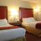 Holiday Inn Express Boston/Milford Hotel, an IHG Hotel - Мілфорд