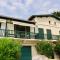 Comfortable, renovated Studio in top Cap Ferret location, 1st line with bay view