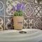 Tedy's Townhouse-Margarita Gardens