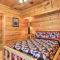 Sevierville Sanctuary Hot Tub, Pool Table and Deck! - 赛维尔维尔