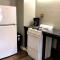 2BR Private House Available close to UE - إيفانسفيل