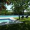 Inviting holiday home in Montemor o Novo with Pool - Montemor-o-Novo