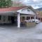 Travelowes Motel - Maggie Valley