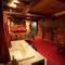 Black Swan Inn Luxurious Theme Rooms