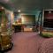 Black Swan Inn Luxurious Theme Rooms - Pocatello