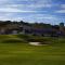 Paradise Canyon Golf Resort, Luxury Condo U409 - Lethbridge