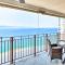 Beachfront Resort Condo with Wraparound Balcony! - 巴亚尔塔港
