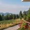 Lake View Apartment