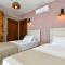 Volans Suites Villas