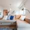 Central Orient Residence - Modern, spacious and sunny! By the river!