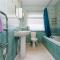 Ty DERYN - SLEEPS 6-SPACIOUS FAMILY HOLIDAY HOME