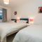 Ty DERYN - SLEEPS 6-SPACIOUS FAMILY HOLIDAY HOME
