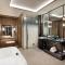 Crowne Plaza Wuzhen, an IHG Hotel