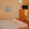 Nefeli Rooms