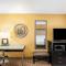 La Quinta by Wyndham Hot Springs - هوت سبرنغز