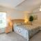 Spacious modern pool home, Family & Golf trips - 4727 home