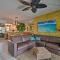 Relaxing Waterfront 2-Story Retreat with Pool Access - Нейплс